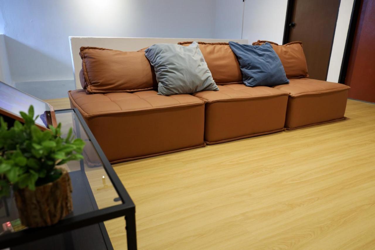 Cozy Homestay With Karaoke System & Pool Table 吉隆坡 外观 照片